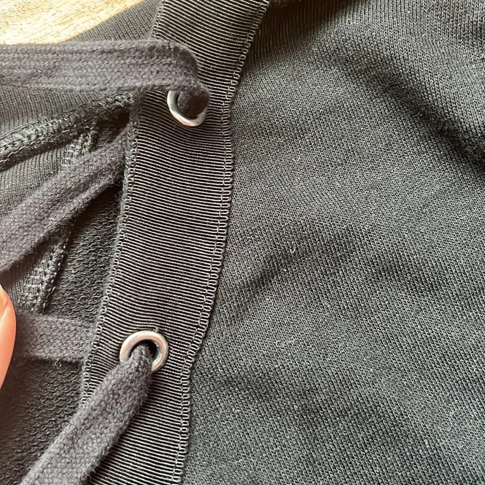 EUC Gap long sleeve, corset, back sweatshirt - Picture 11 of 14